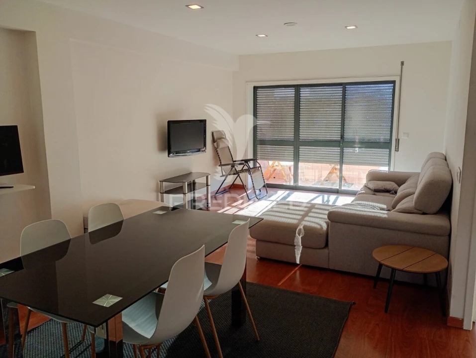 Apartamento T2 para Venda em Braga (Maximinos, Sé e Cividade) Foto 4