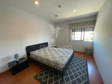 Apartamento T2 para Venda em Braga (Maximinos, Sé e Cividade)