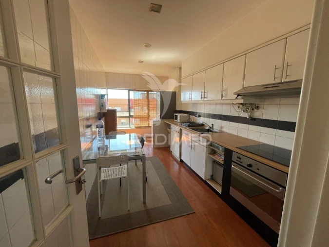 Apartamento T2 para Venda em Braga (Maximinos, Sé e Cividade) Foto 3