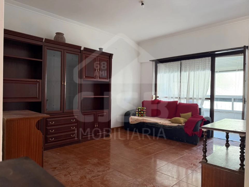 Apartamento T2 para Venda em Benavente Foto 3