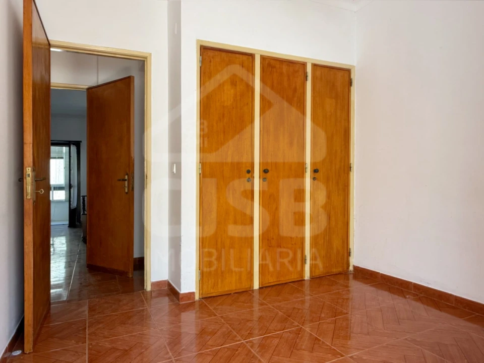 Apartamento T2 para Venda em Benavente Foto 13