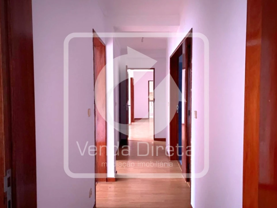Apartamento T4 para Venda em Pinhal Novo Foto 4