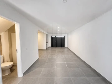 Moradia T6 para Venda em Charneca de Caparica e Sobreda
