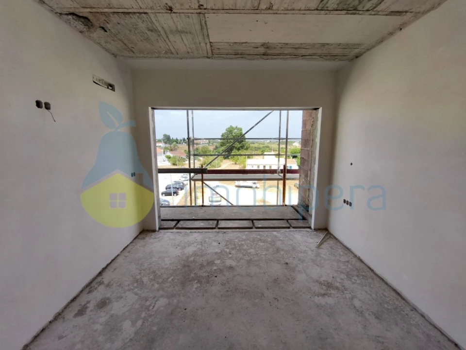 Apartamento T3 para Venda em Alcantarilha e Pêra Foto 10