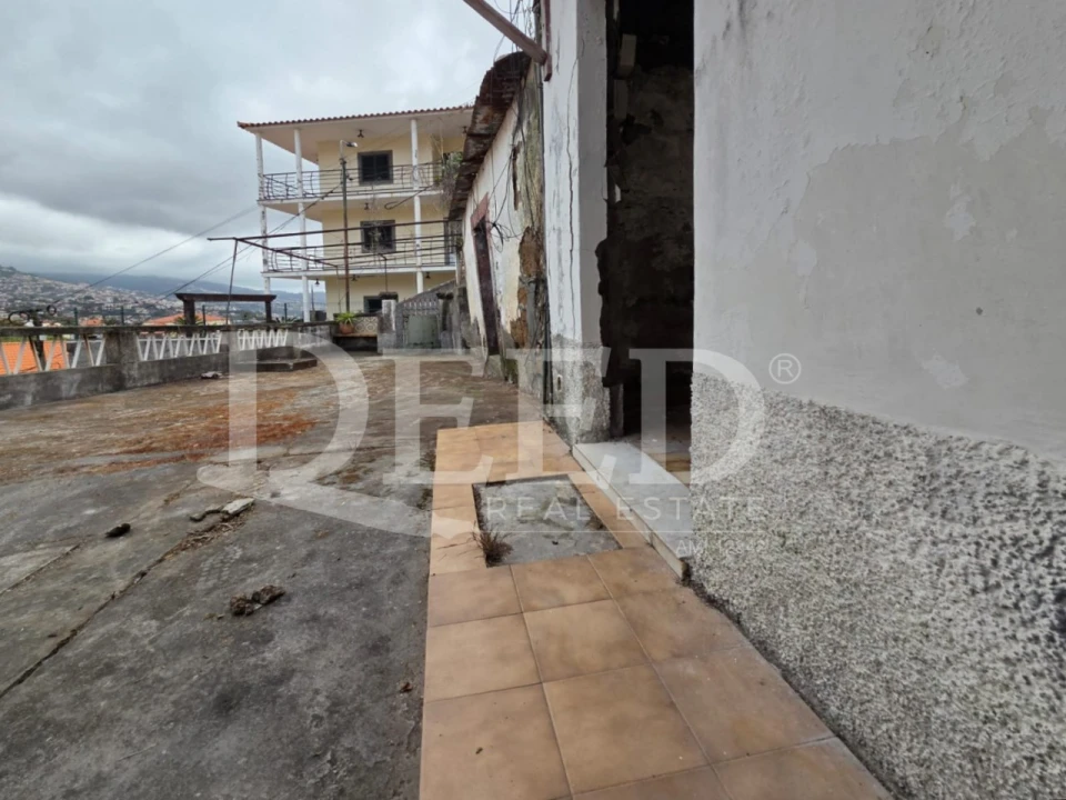 Moradia T3 para Venda em Santo Antonio Foto 12