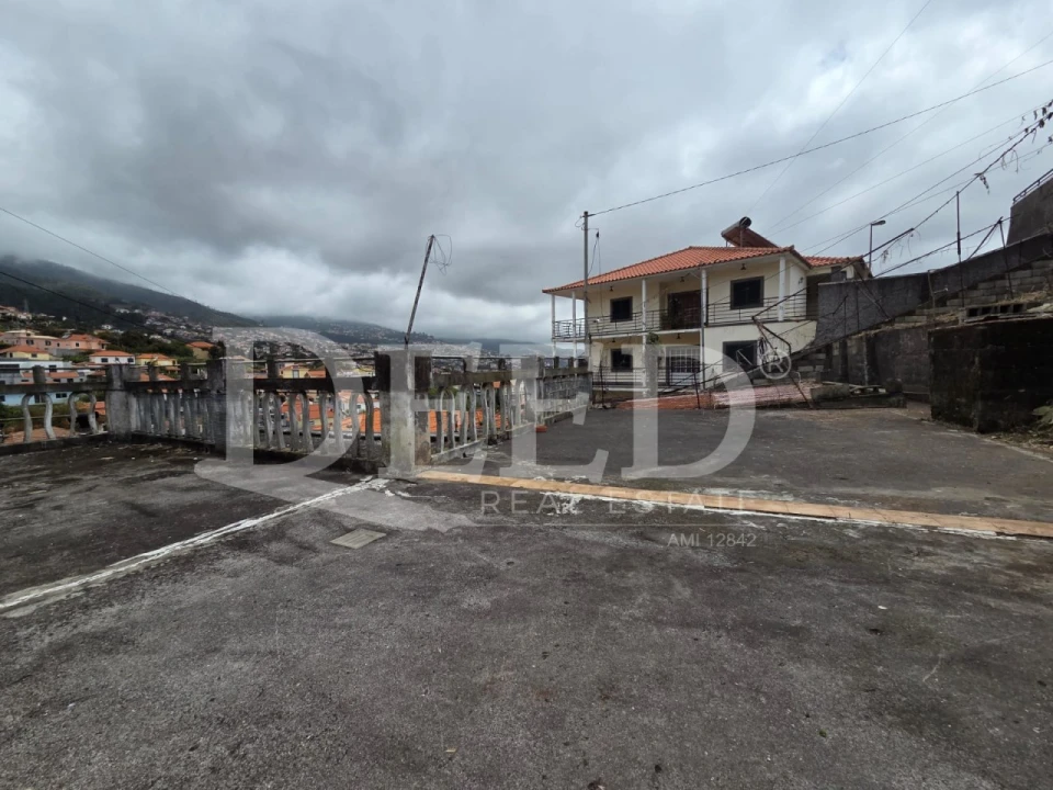 Moradia T3 para Venda em Santo Antonio Foto 13