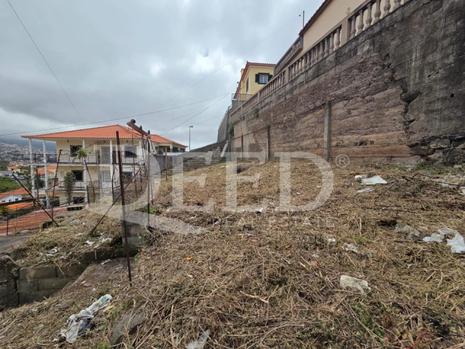 Moradia T3 para Venda em Santo Antonio Foto 21