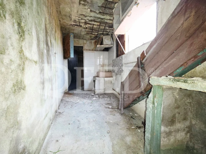 Moradia T3 para Venda em Santo Antonio Foto 4