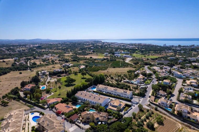Moradia T3 para Venda em Albufeira e Olhos de Água Foto 7