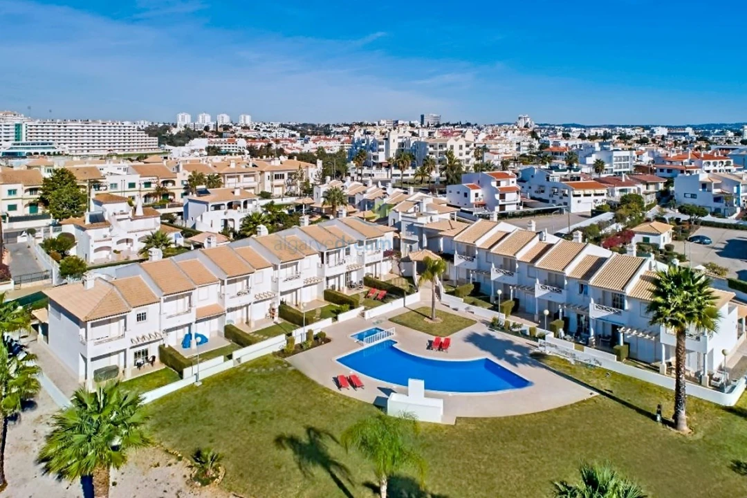 Moradia T1 para Venda em Albufeira e Olhos de Água Foto 4