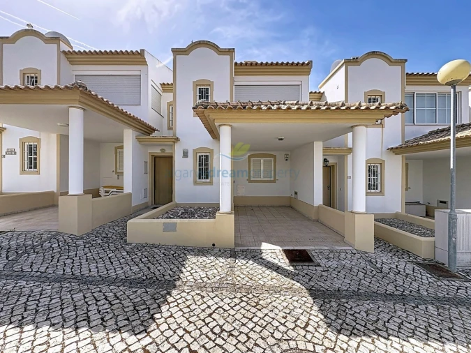 Moradia T1 para Venda em Albufeira e Olhos de Água Foto 27