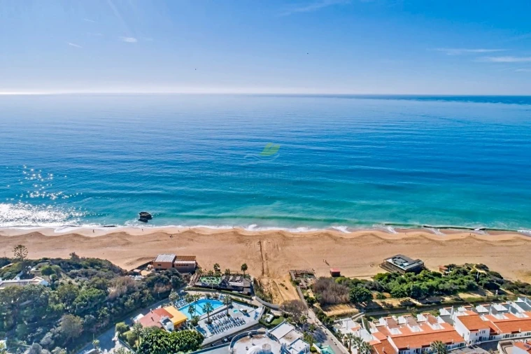 Moradia T1 para Venda em Albufeira e Olhos de Água Foto 31