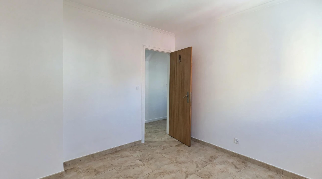 Apartamento T3 para Venda em Beato Foto 12