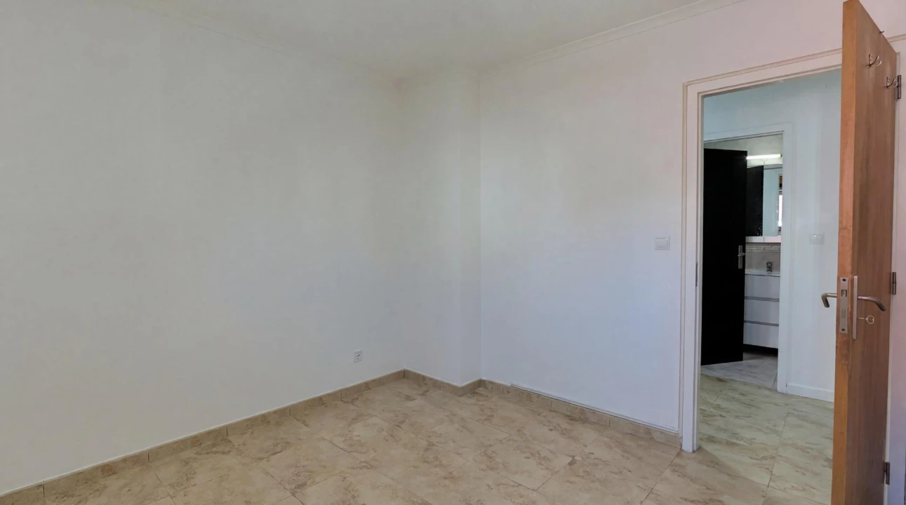 Apartamento T3 para Venda em Beato Foto 7