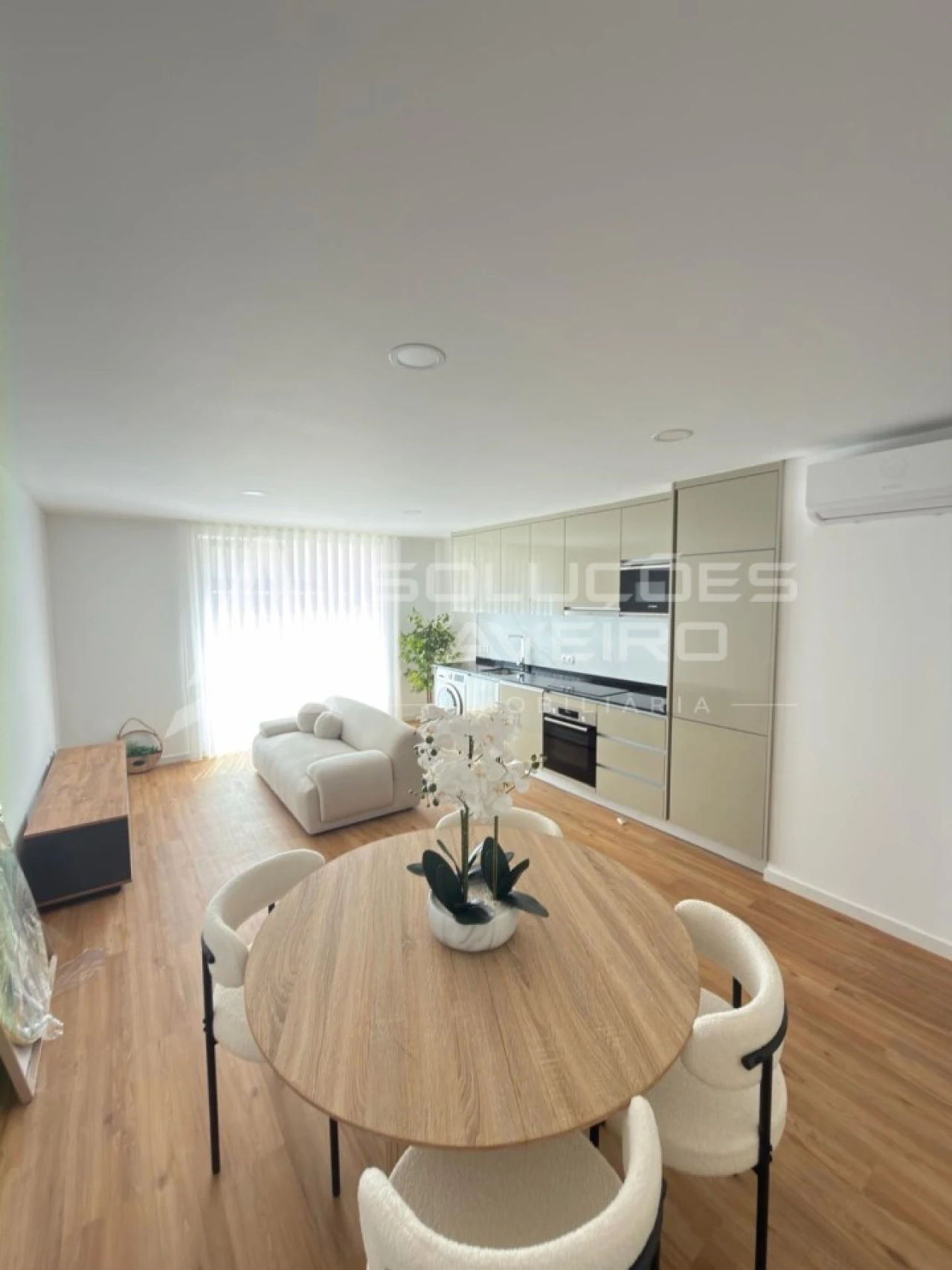 Apartamento T1 para Venda em Glória e Vera Cruz Foto 1