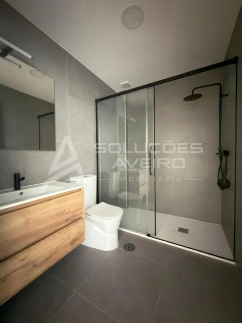 Apartamento T1 para Venda em Glória e Vera Cruz