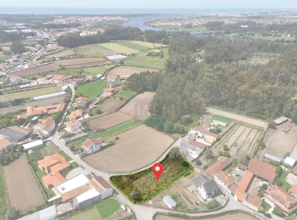 Terreno para Venda em Fonte Boa e Rio Tinto Foto 1