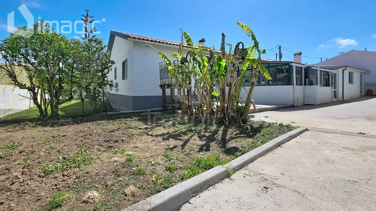 Moradia T4 para Venda em São Pedro da Cadeira Foto 5