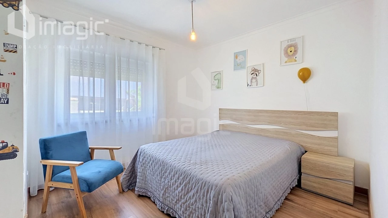 Moradia T4 para Venda em São Pedro da Cadeira Foto 24