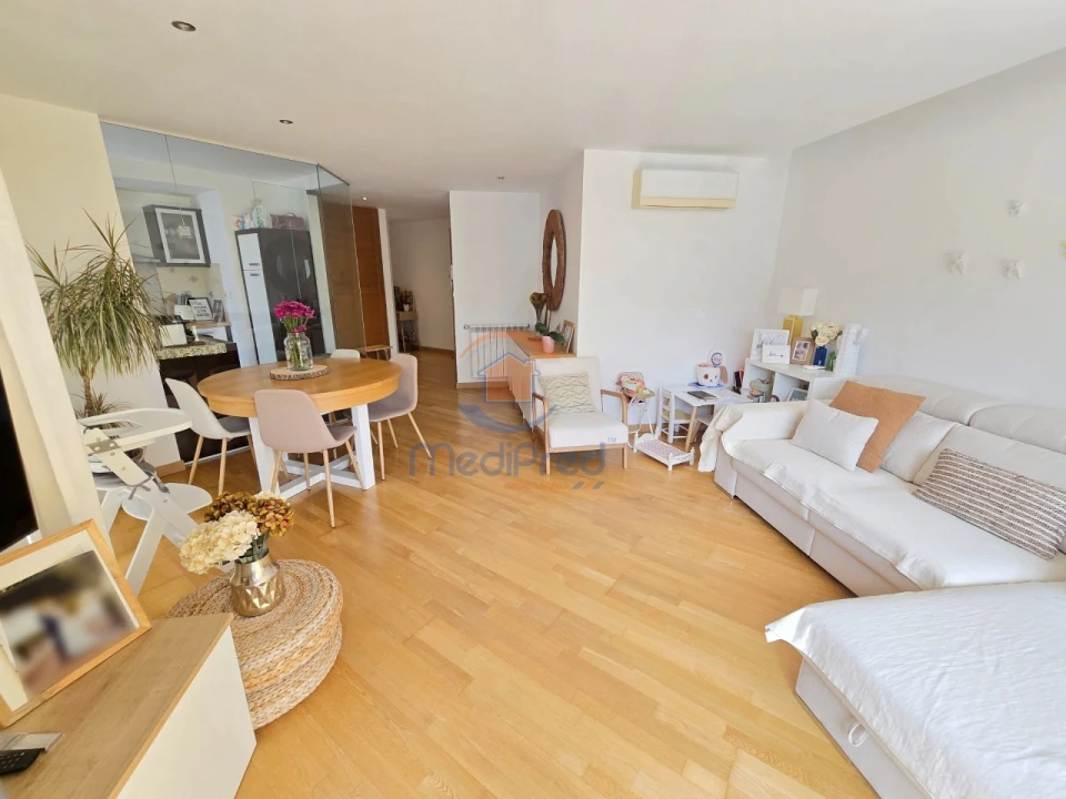 Apartamento T2 para Venda em Ramada e Caneças Foto 7