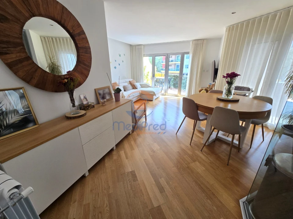 Apartamento T2 para Venda em Ramada e Caneças Foto 11