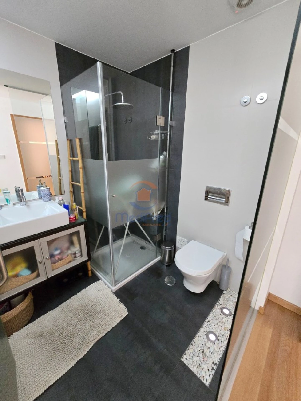 Apartamento T2 para Venda em Ramada e Caneças Foto 31