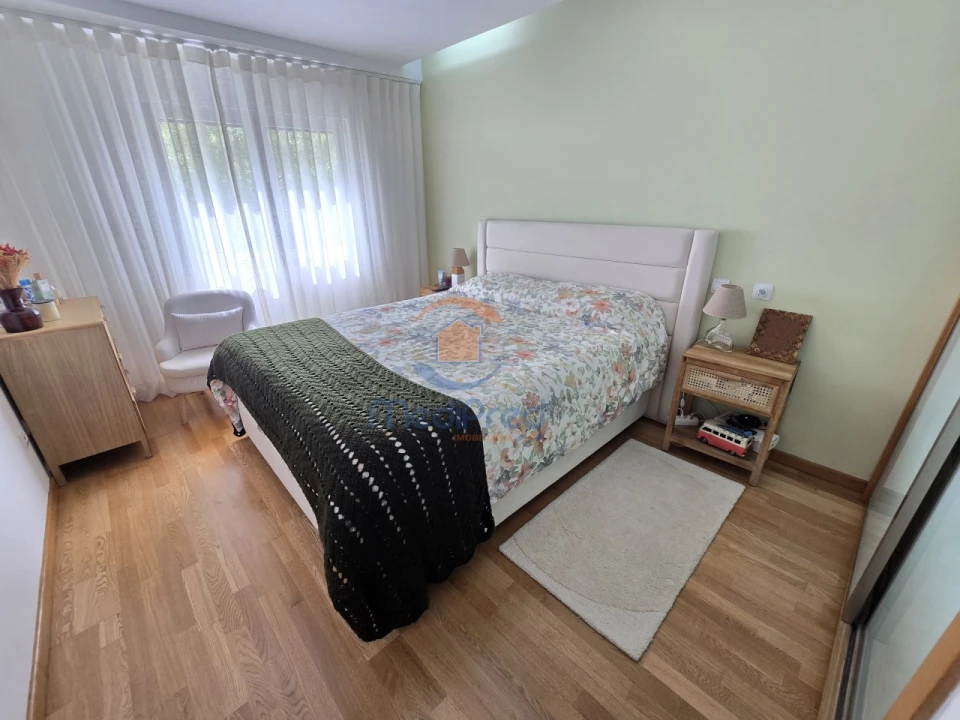 Apartamento T2 para Venda em Ramada e Caneças Foto 32