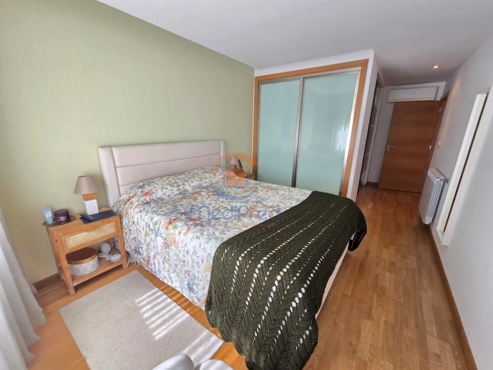 Apartamento T2 para Venda em Ramada e Caneças Foto 33