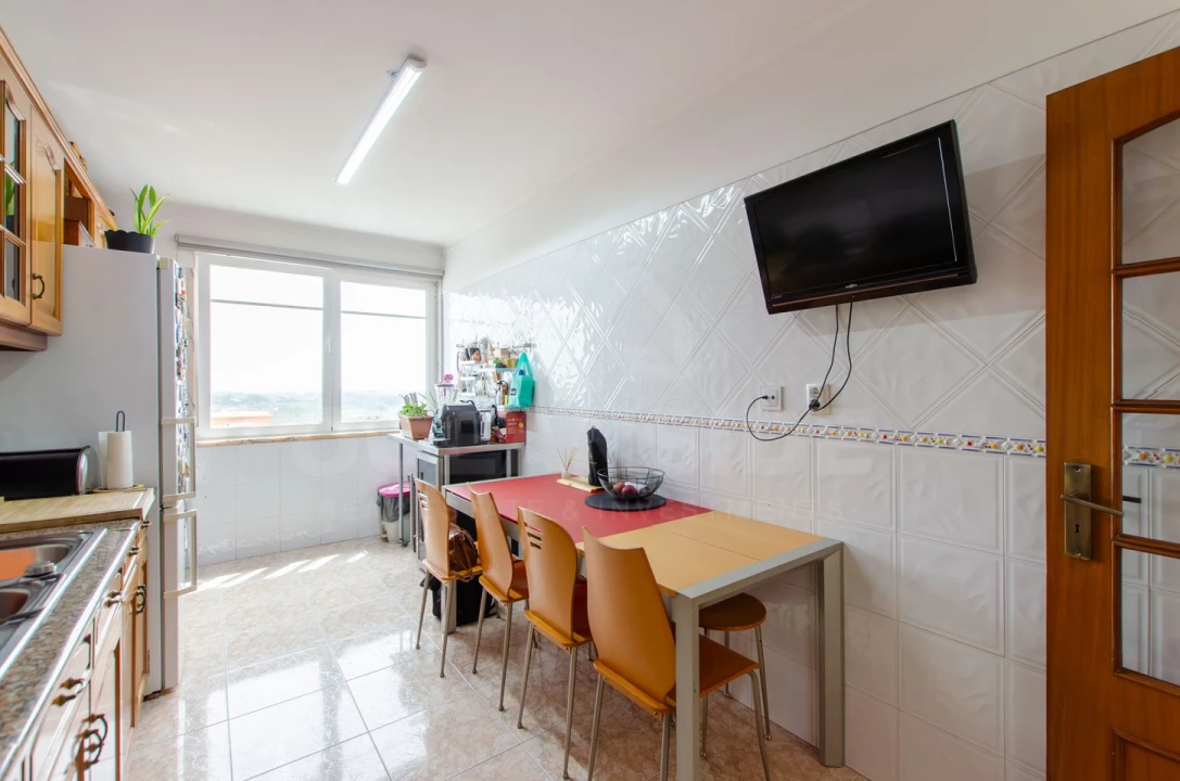 Apartamento T3 para Venda em Rio de Mouro Foto 4