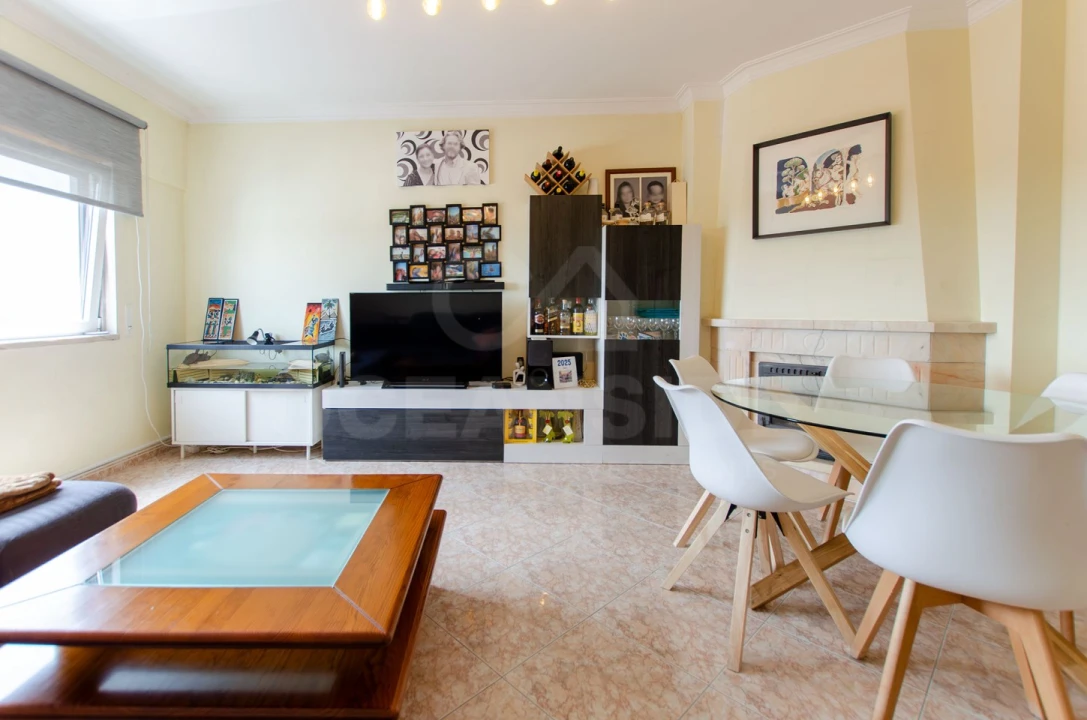 Apartamento T3 para Venda em Rio de Mouro Foto 8