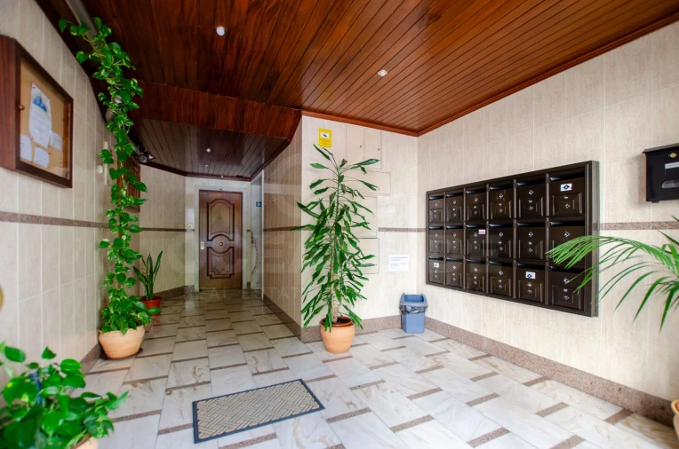 Apartamento T3 para Venda em Rio de Mouro Foto 38