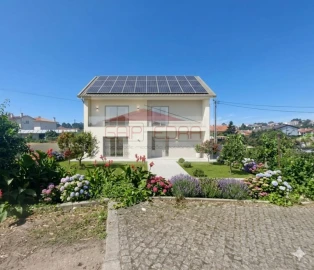 Terreno para Venda em Fiães
