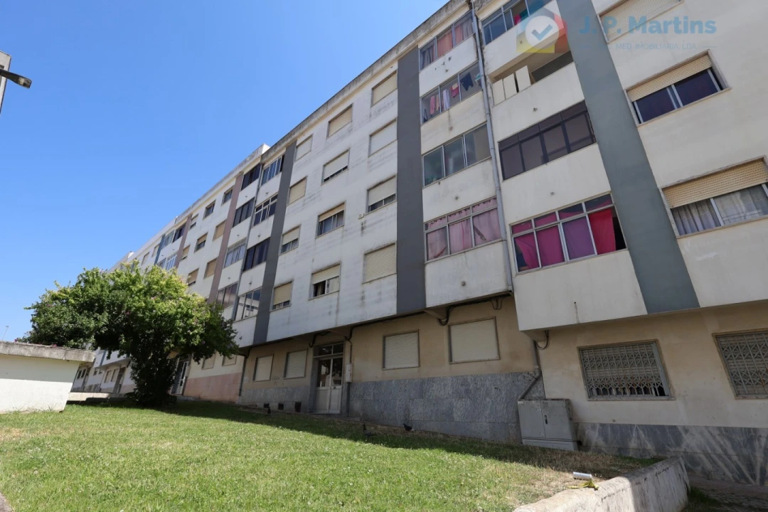 Apartamento T3 para Venda em Seixal, Arrentela e Aldeia de Paio Pires Foto 1