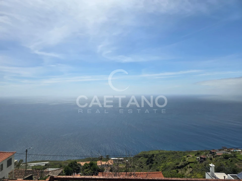Moradia T4 para Venda em Arco da Calheta Foto 10