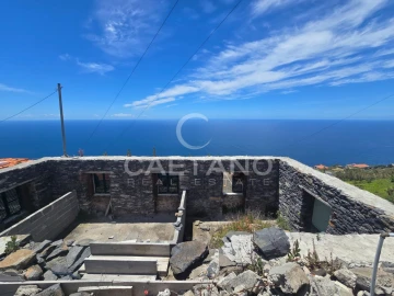 Moradia T4 para Venda em Arco da Calheta