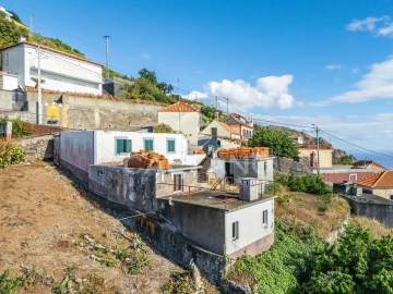 Moradia T4 para Venda em Arco da Calheta