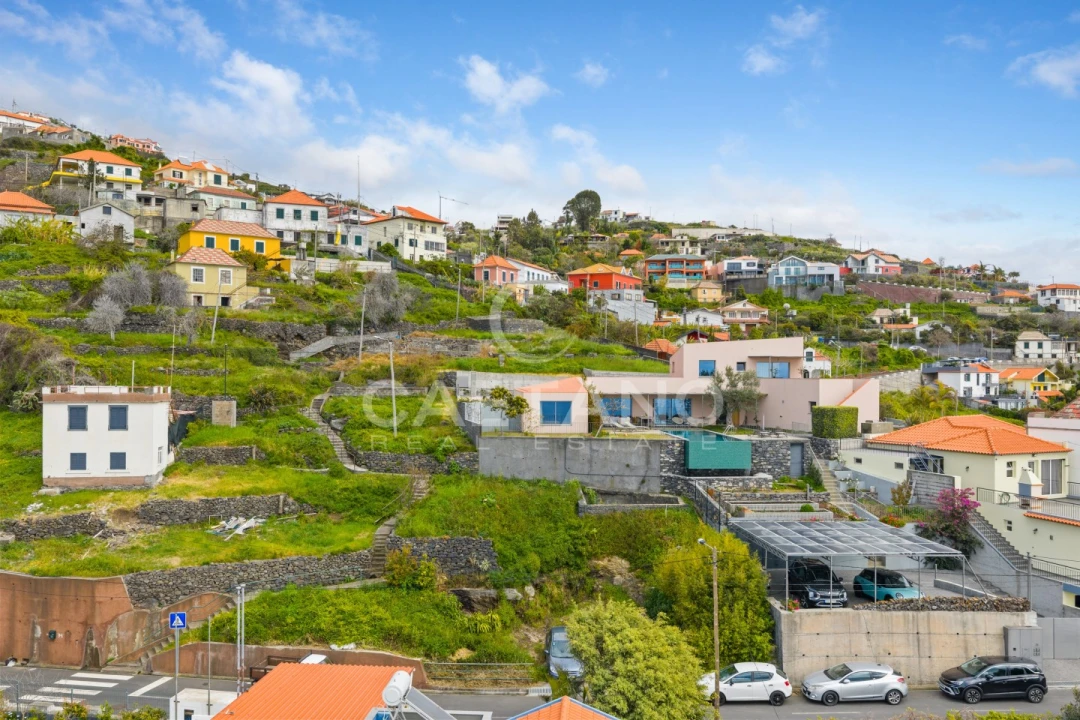 Terreno para Venda em Ribeira Brava Foto 2