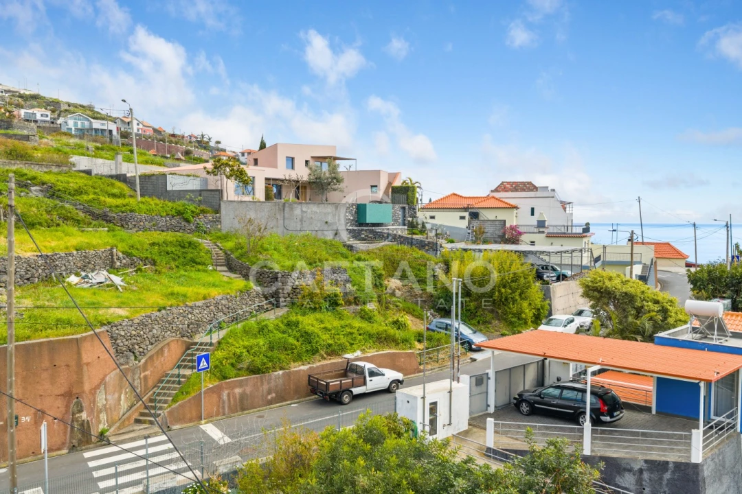 Terreno para Venda em Ribeira Brava Foto 4