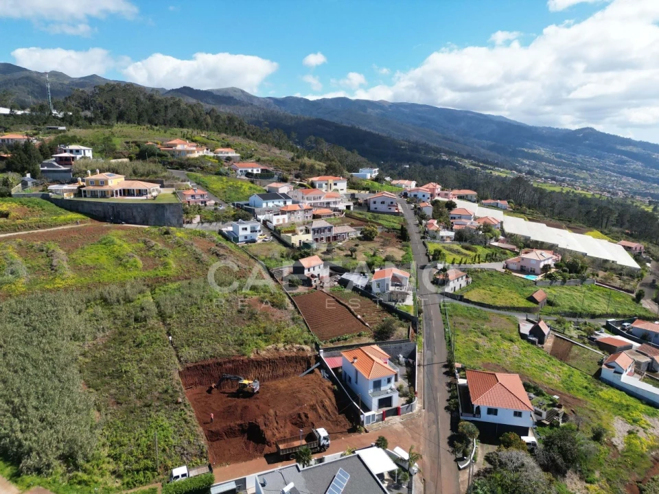 Moradia T3 para Venda em Prazeres Foto 23