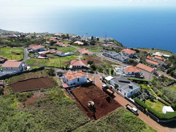 Moradia T3 para Venda em Prazeres Foto 10