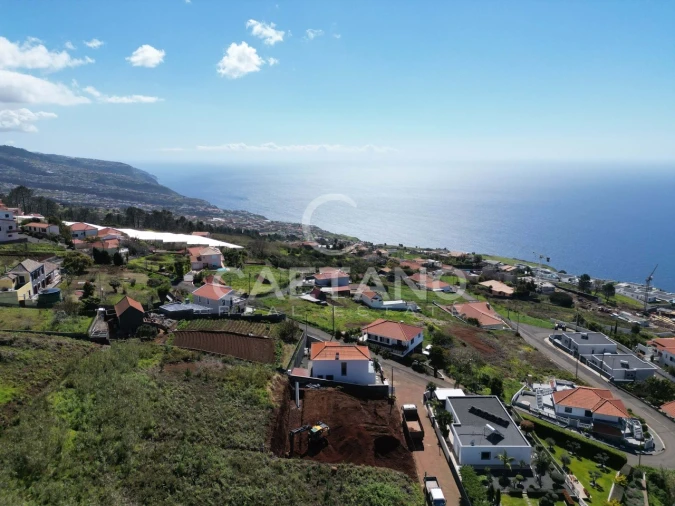 Moradia T3 para Venda em Prazeres Foto 12