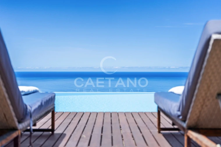 Moradia T4 para Venda em Arco da Calheta Foto 9