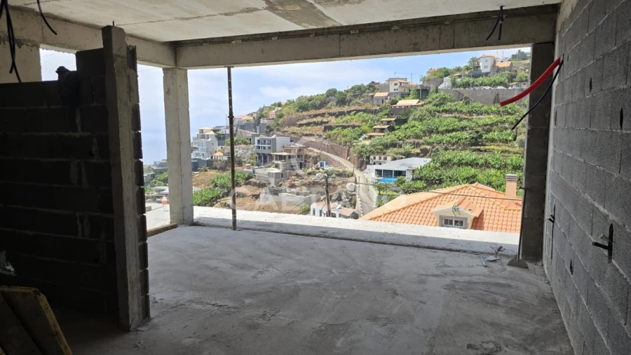 Moradia T2 para Venda em Calheta Foto 59