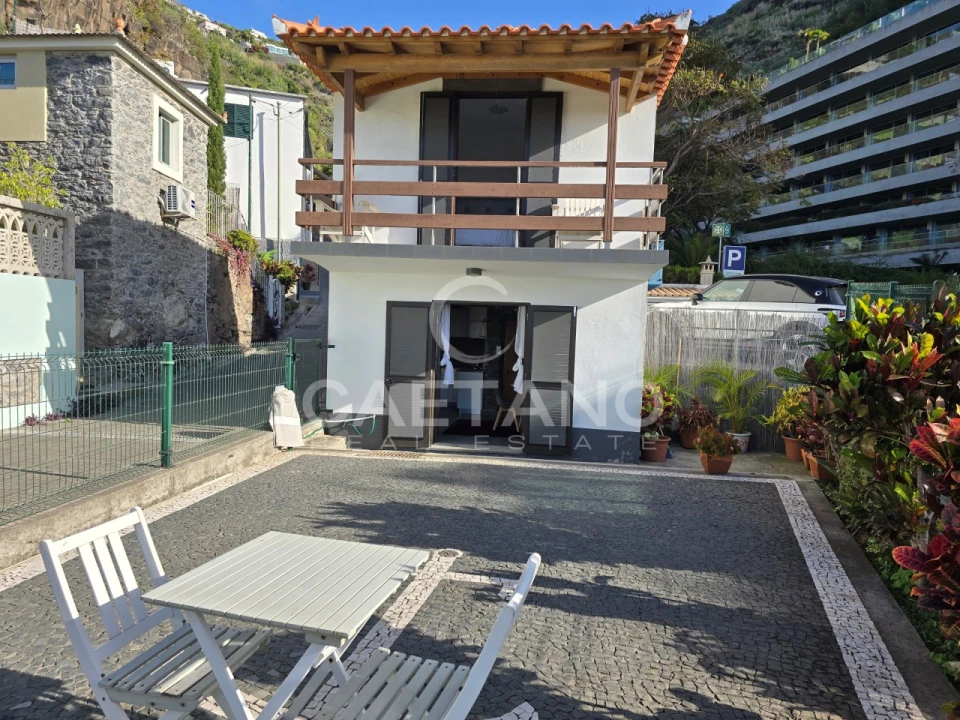 Moradia T1 para Venda em Calheta Foto 3