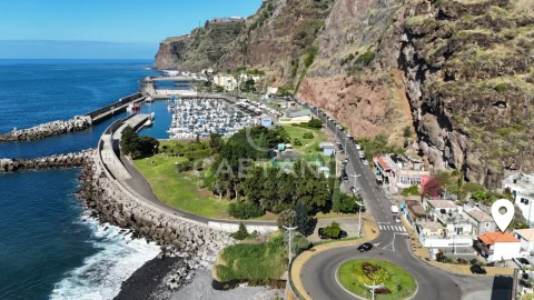 Moradia T1 para Venda em Calheta