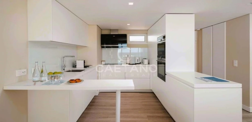 Apartamento T2 para Venda em Quarteira Foto 8