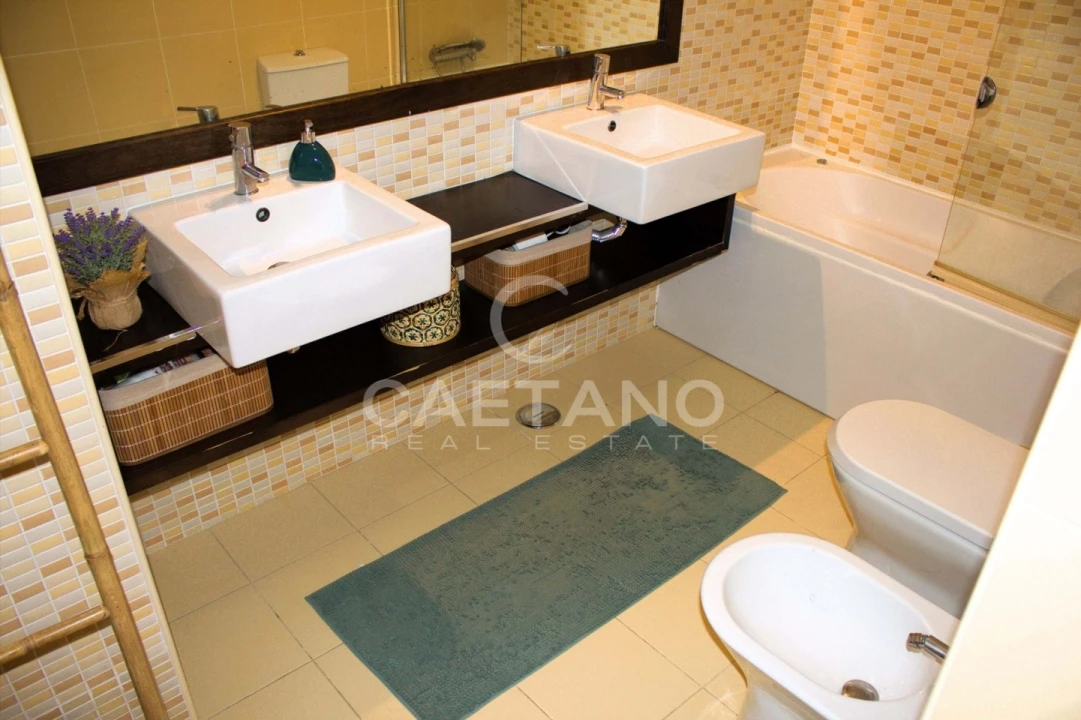 Apartamento T2 para Venda em Portimão Foto 24