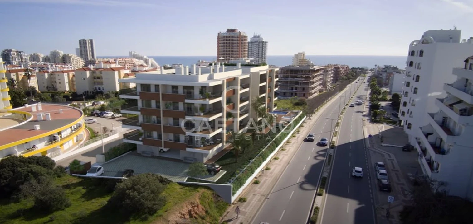 Apartamento T3 para Venda em Portimão Foto 3