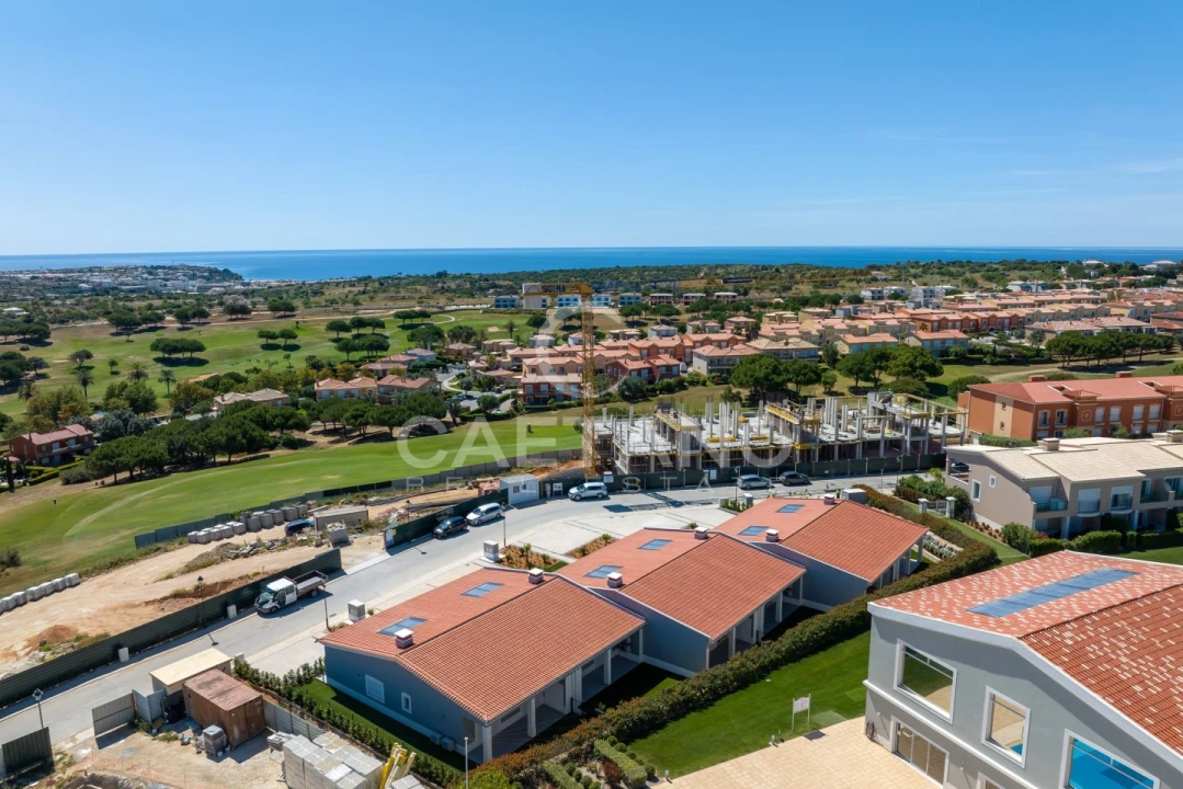 Moradia T2 para Venda em Lagos (São Sebastião e Santa Maria) Foto 3
