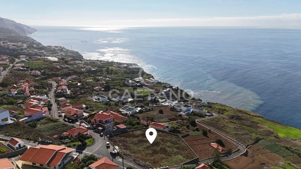 Terreno para Venda em Estreito da Calheta Foto 2
